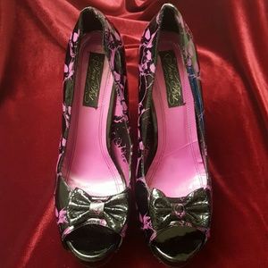 Iron Fist skull heels